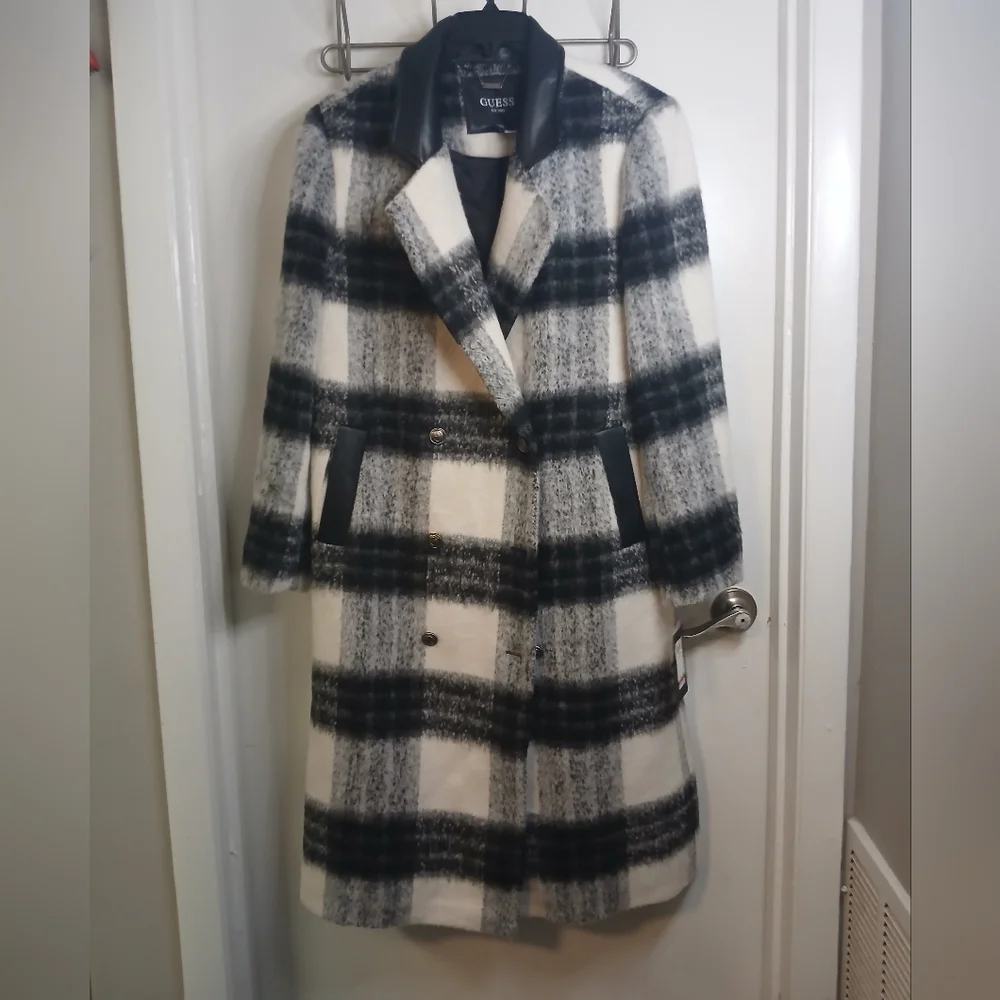 Guess classic stunning